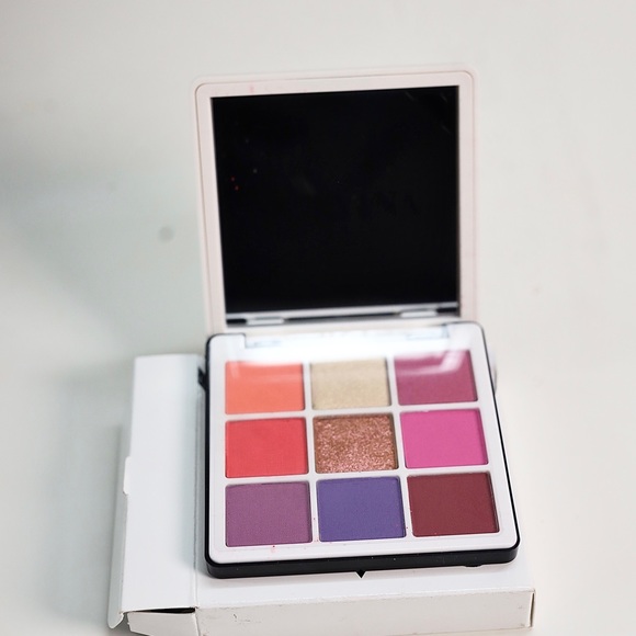 Anastasia Beverly Hills - Norvina Mini Pro Pigment Palette Vol. 1 for Face&Body - Picture 2 of 4